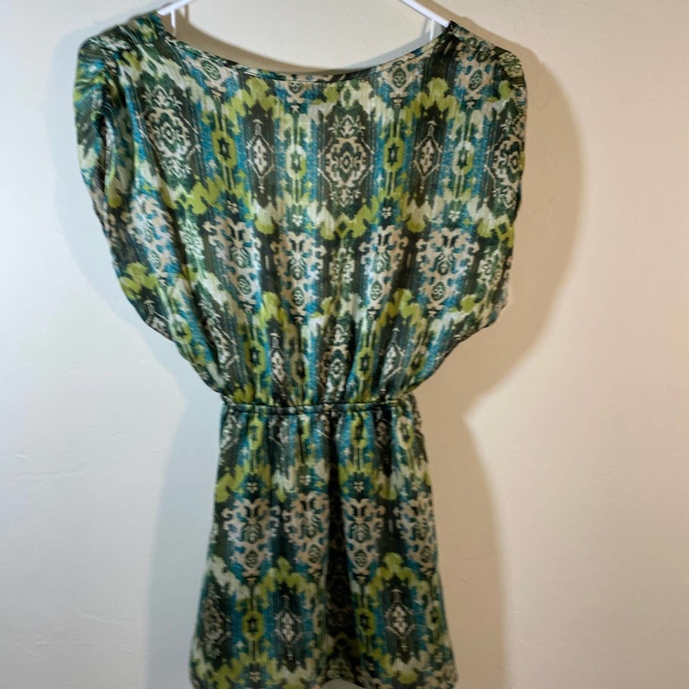 Forever 21 top hobo green v neck Size s/p - Picture 6 of 7